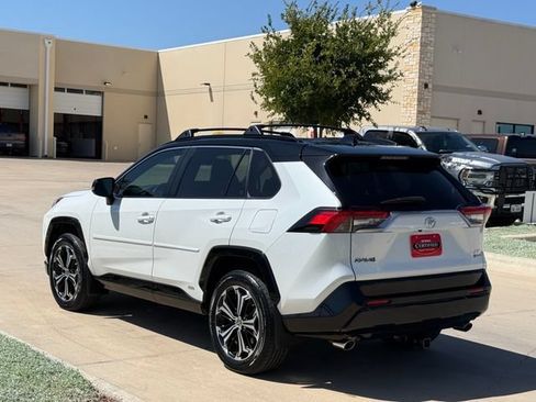 Used 2025 Toyota RAV4 XSE AWD/4WD image 8