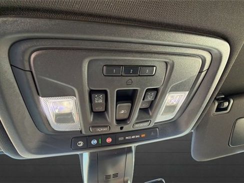 Used 2021 Chevrolet Silverado 3500 High Country image 26