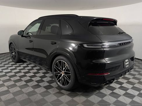 New 2026 Porsche Cayenne GTS AWD/4WD image 3