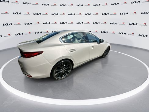 Used 2022 MAZDA MAZDA3 s image 8