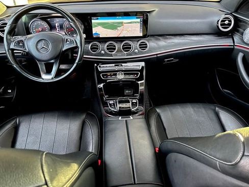 Used 2017 Mercedes-Benz E 300 image 21