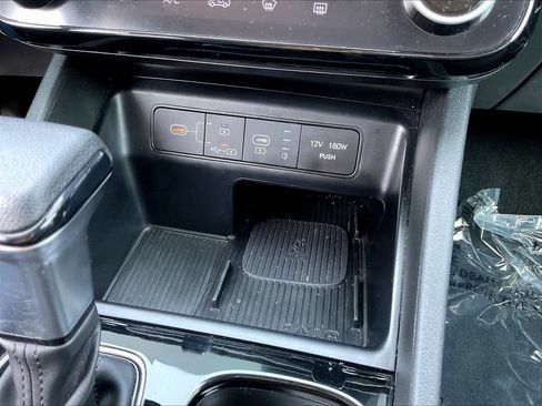 Certified 2025 Hyundai Tucson SEL AWD/4WD image 16