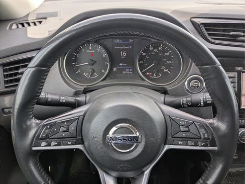 Used 2018 Nissan Rogue SL FWD image 29