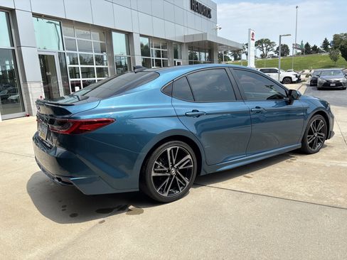 Used 2025 Toyota Camry XSE AWD/4WD image 6