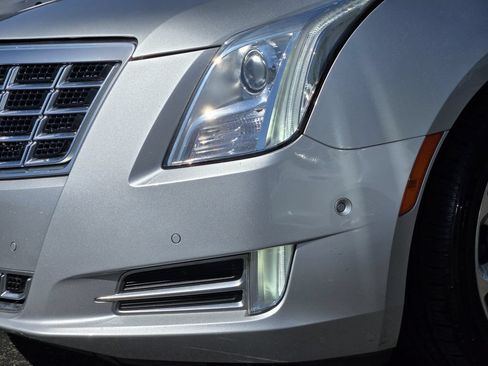 Used 2014 Cadillac XTS Luxury FWD image 5