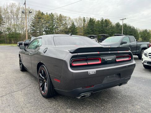 Used 2016 Dodge Challenger R/T w/ Blacktop Package RWD image 3