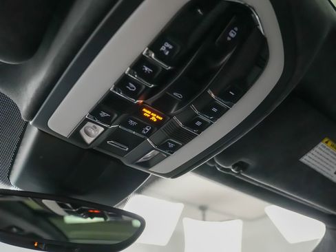Certified 2017 Porsche Cayenne Turbo AWD/4WD image 28