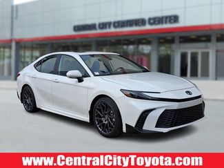 Used 2025 Toyota Camry SE w/ Convenience Package video 1