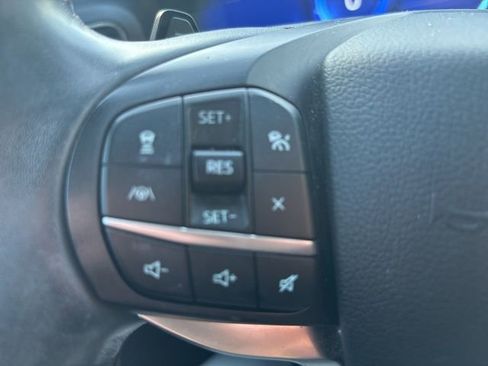 Used 2020 Ford Explorer Platinum w/ Premium Technology Package image 11