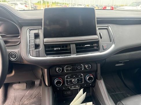 Used 2024 Chevrolet Tahoe RST w/ Luxury Package AWD/4WD image 15