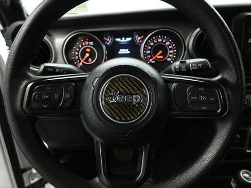 Used 2021 Jeep Wrangler Unlimited Sport AWD/4WD image 13