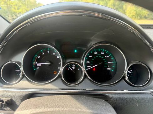 Used 2017 Buick Enclave Premium w/ Experience Buick Package FWD image 19