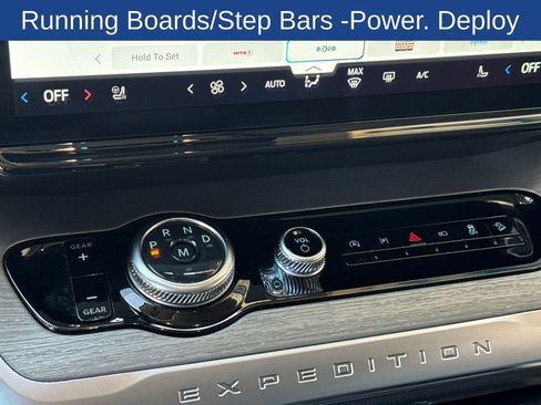 Certified 2025 Ford Expedition Platinum AWD/4WD image 27