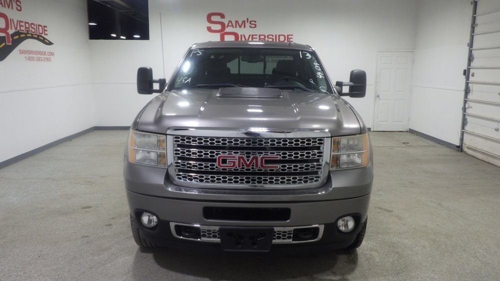 Used 2013 GMC Sierra 2500 Denali w/ Suspension Package, Off-Road AWD/4WD image 6