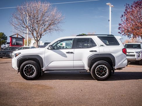 Used 2025 Toyota 4Runner TRD Off-Road Premium image 4