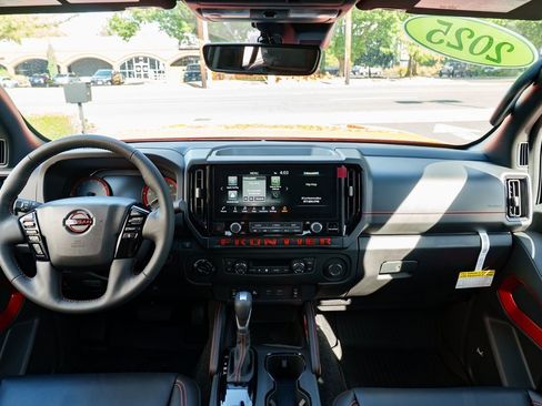 New 2025 Nissan Frontier PRO-4X w/ Pro Premium Package image 9