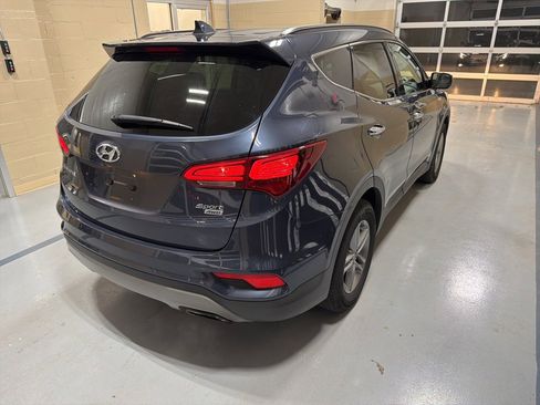 Used 2017 Hyundai Santa Fe Sport image 7