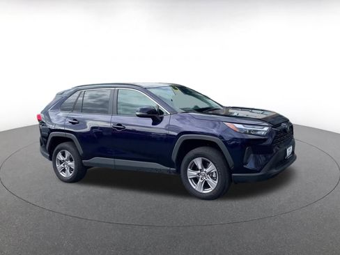 Used 2025 Toyota RAV4 XLE image 2