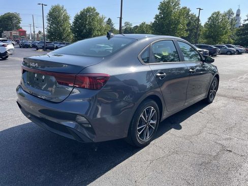 Used 2024 Kia Forte LXS FWD image 7
