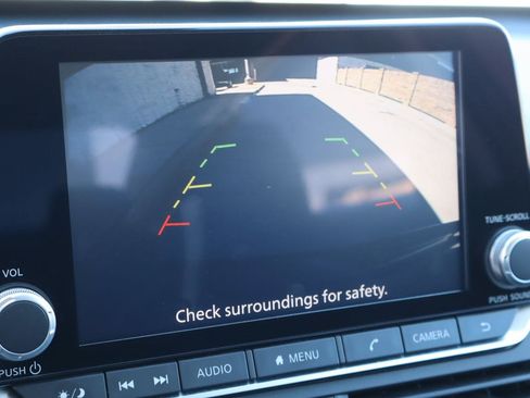 Used 2025 Nissan Altima 2.5 SV AWD/4WD image 7