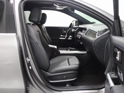 Certified 2025 Mercedes-Benz GLA 250 4MATIC image 21