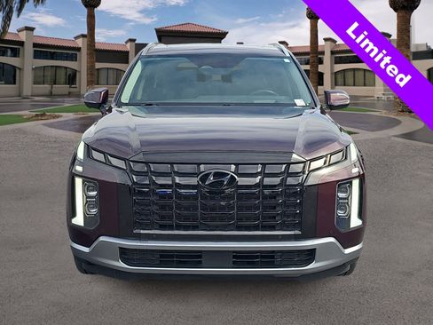 Used 2024 Hyundai Palisade Limited image 3