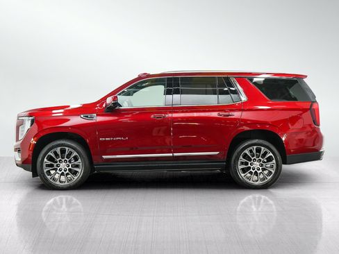 Used 2025 GMC Yukon Denali w/ Sun & Power Step Package AWD/4WD image 2