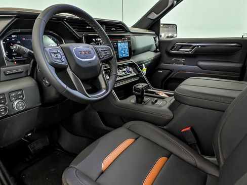 New 2026 GMC Sierra 1500 AT4 w/ Technology Package AWD/4WD image 9