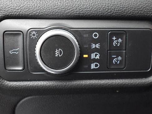 Used 2022 Ford Explorer ST-Line w/ Class IV Trailer Tow Package image 12