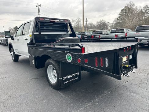 New 2026 GMC Sierra 3500 Pro w/ Convenience Package image 8