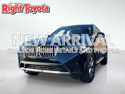 Used 2024 BMW X3 sDrive30i w/ Convenience Package RWD image 1
