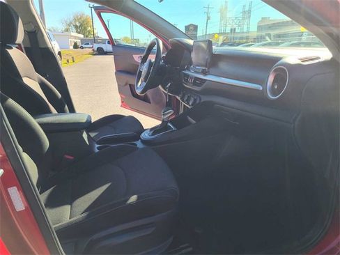 Used 2023 Kia Forte LXS image 18