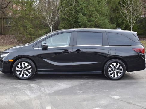Certified 2026 Honda Odyssey EX-L image 31