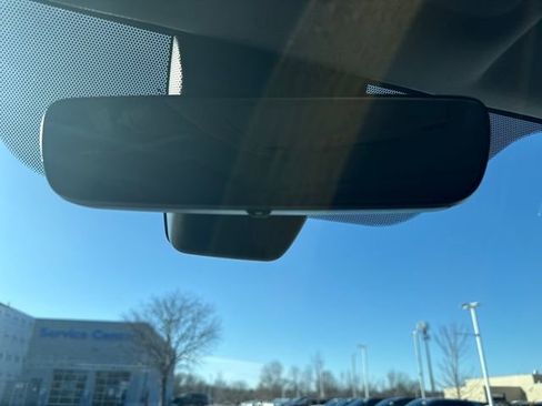 Used 2018 Toyota Highlander XLE image 38