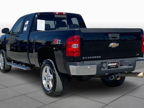 Used 2011 Chevrolet Silverado 2500 LTZ w/ LTZ Plus Package image 12
