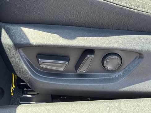 New 2026 Toyota Camry SE FWD image 20