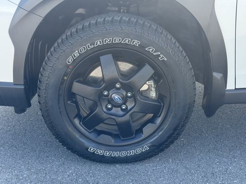 Certified 2025 Subaru Outback Wilderness AWD/4WD image 11