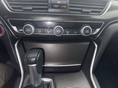 Used 2022 Honda Accord Sport image 25