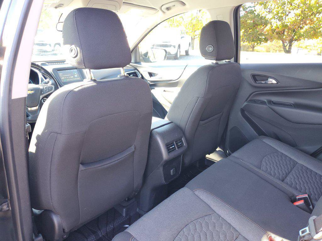 Used 2018 Chevrolet Equinox LT w/ LPO, Blackout Package AWD/4WD image 29