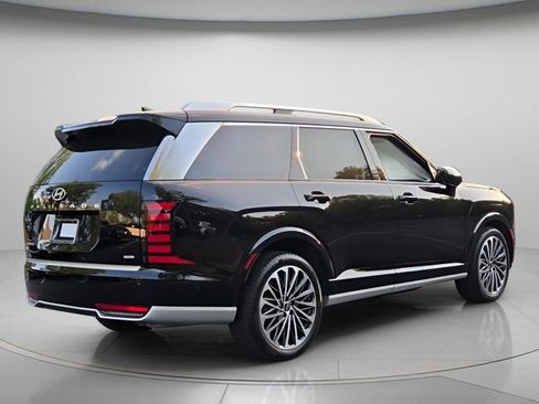 Certified 2026 Hyundai Palisade Calligraphy AWD/4WD image 7