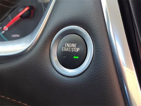 Used 2020 Chevrolet Traverse LS image 18