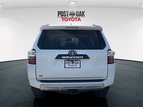 Used 2024 Toyota 4Runner TRD Off-Road image 6