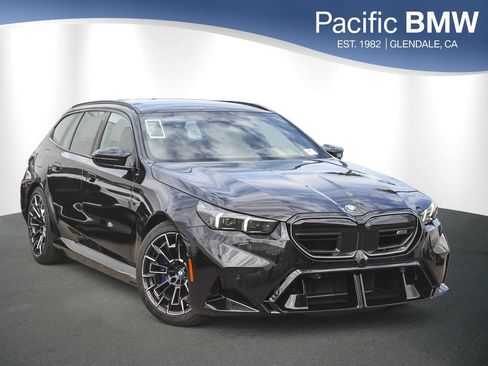 New 2026 BMW M5 Touring AWD/4WD image 1