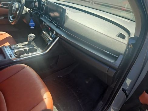 Used 2022 Kia Carnival SX FWD image 13