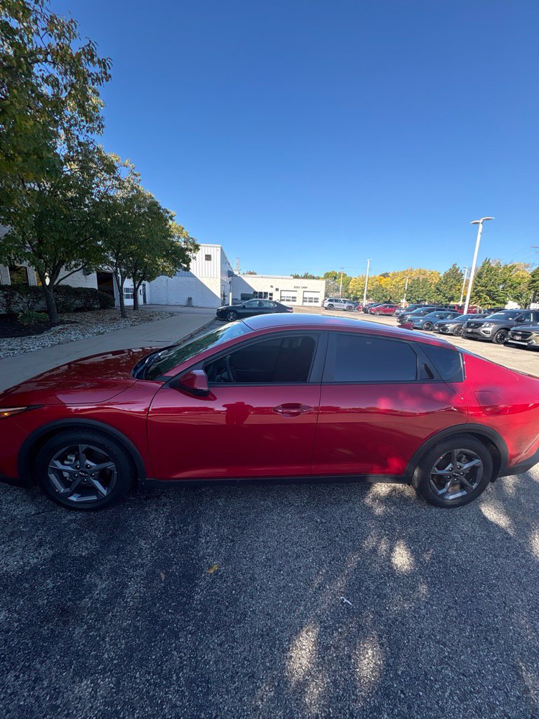 Used 2025 Kia K4 FWD image 1