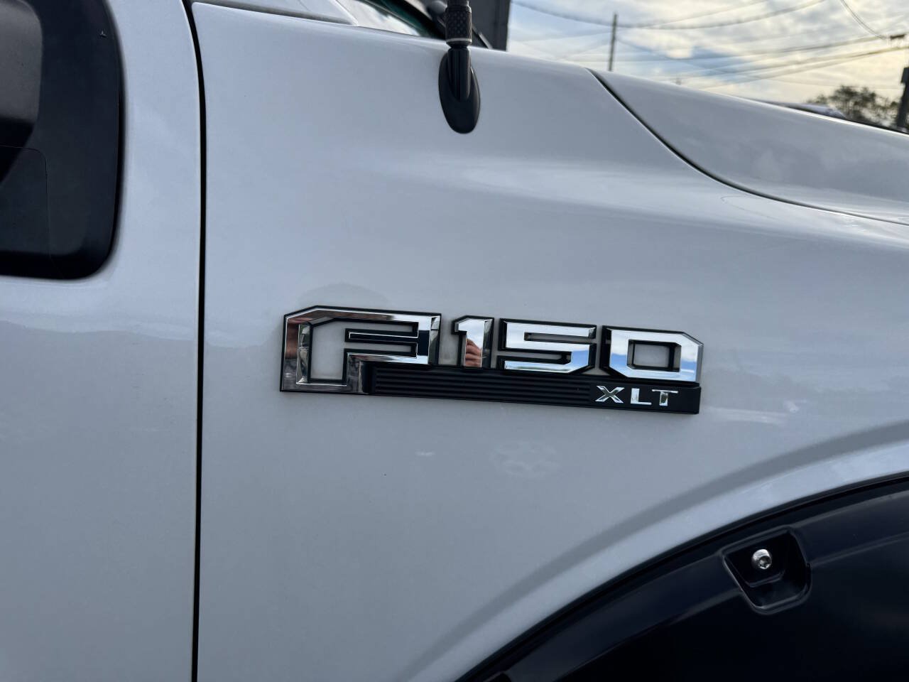 Used 2018 Ford F150 XLT w/ Equipment Group 302A Luxury AWD/4WD image 27