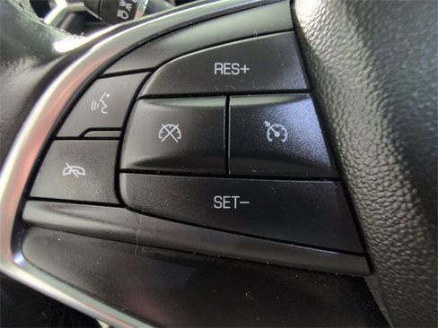 Used 2018 Cadillac XT5 Luxury w/ Driver Awareness Package image 20