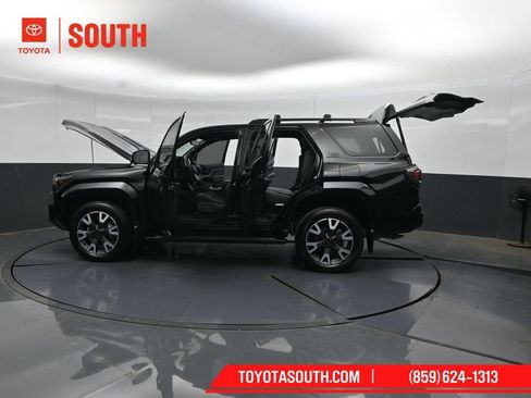 Used 2025 Toyota 4Runner TRD Sport Premium AWD/4WD image 58