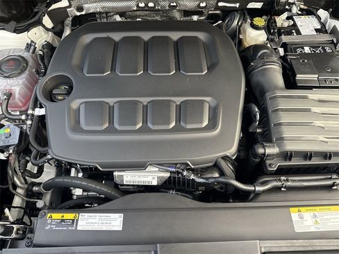 New 2026 Volkswagen Tiguan S image 13