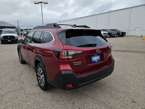 Used 2024 Subaru Outback Premium AWD/4WD image 6